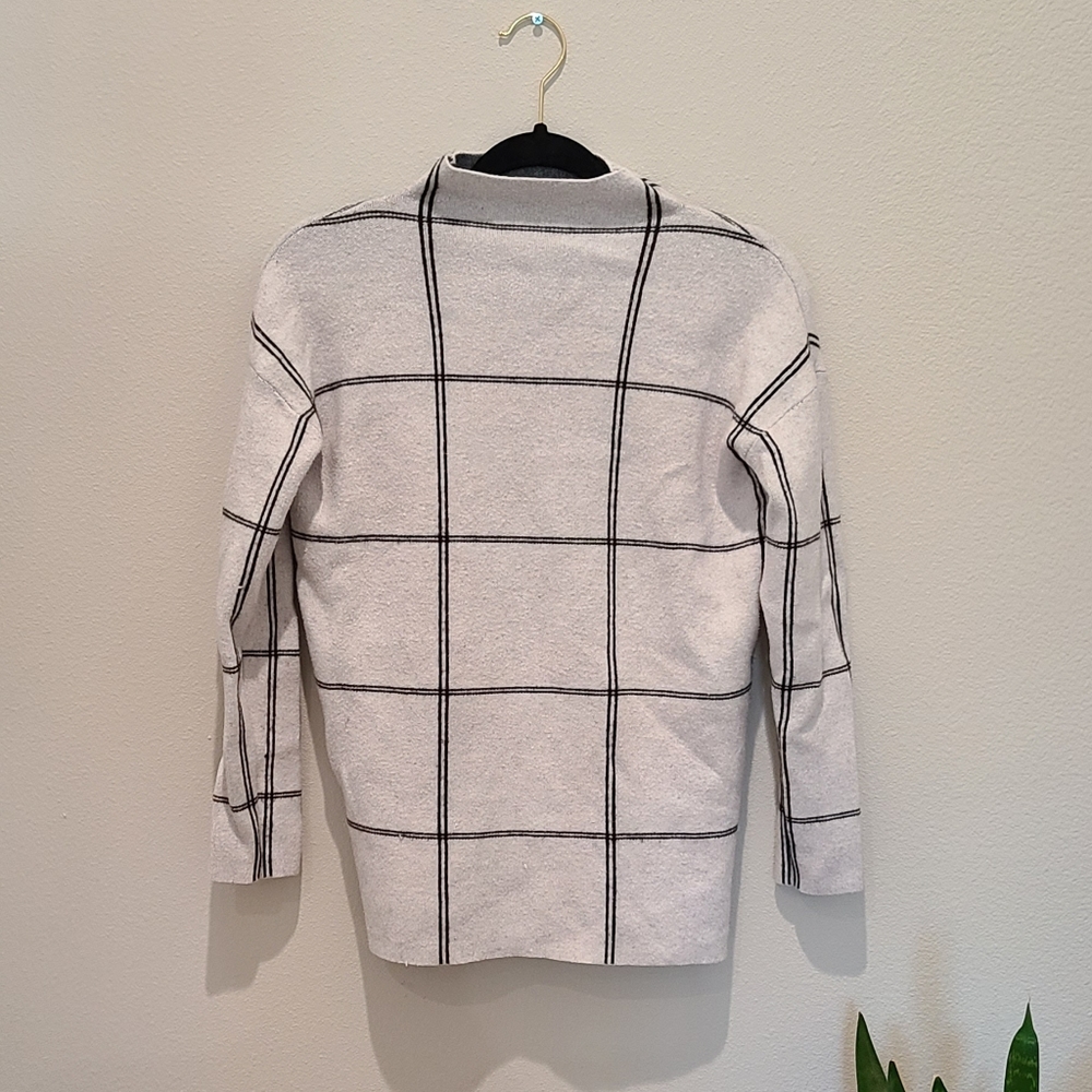 Grid sweater